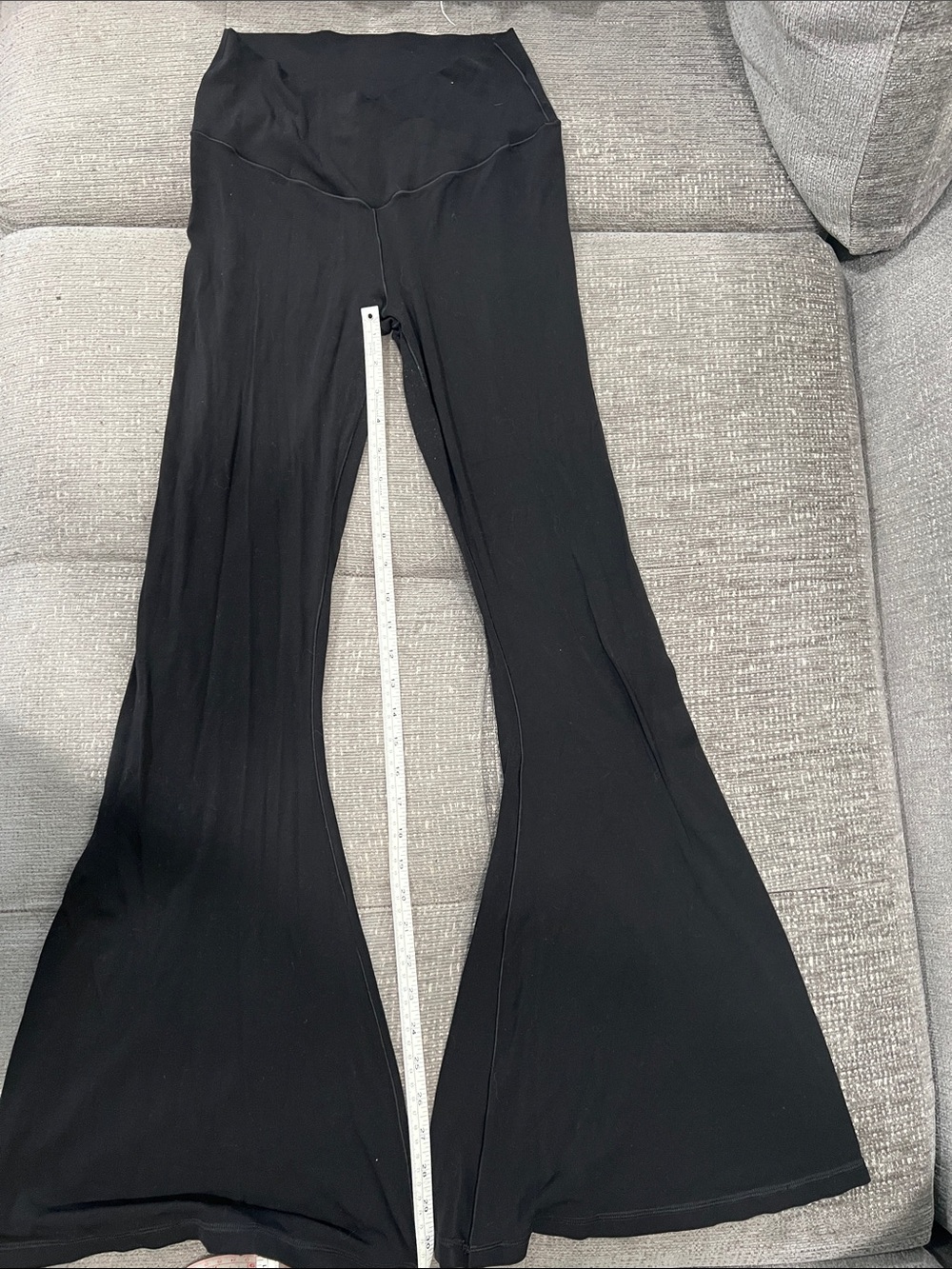 OFFLINE by Aerie Real Me Crossover Super Flare Leggings p28
